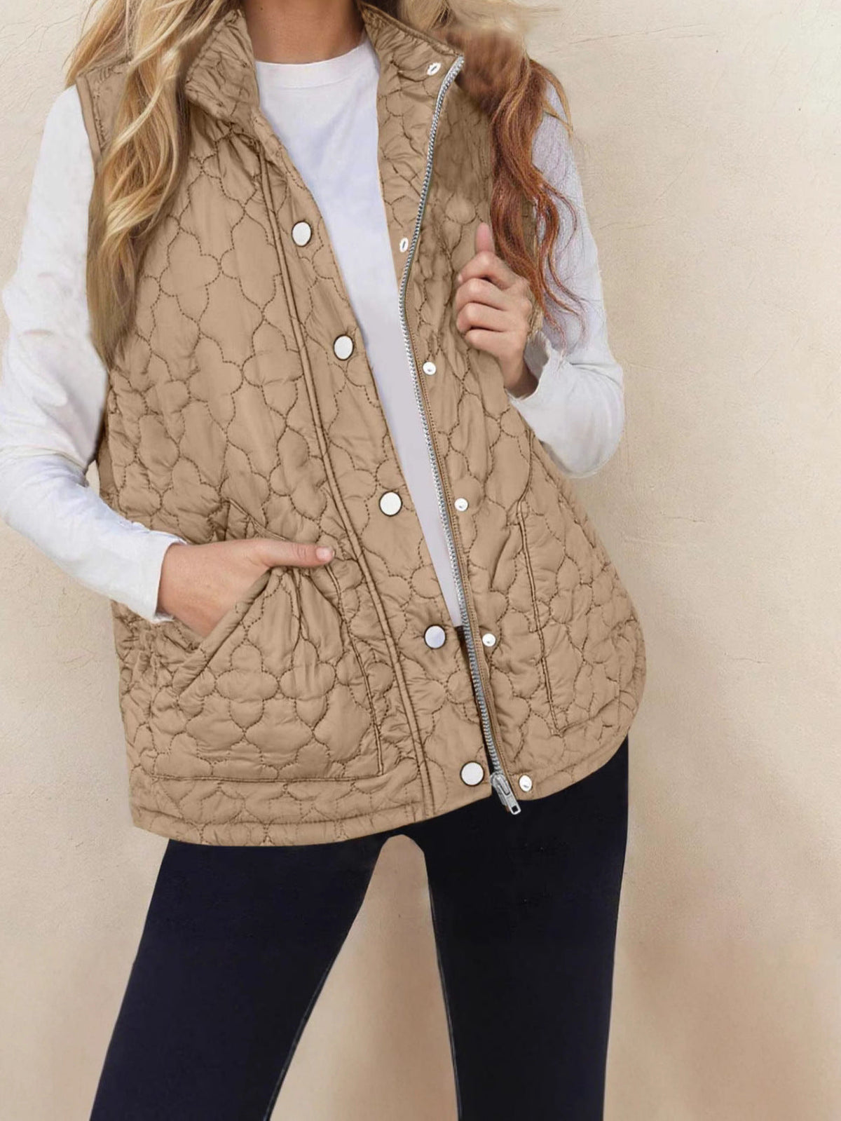 Détail du matelassage de la veste sans manches femme