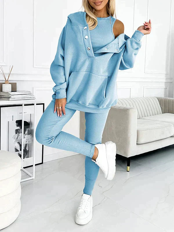 Détail de la taille élastique du pantalon de l’ensemble femme