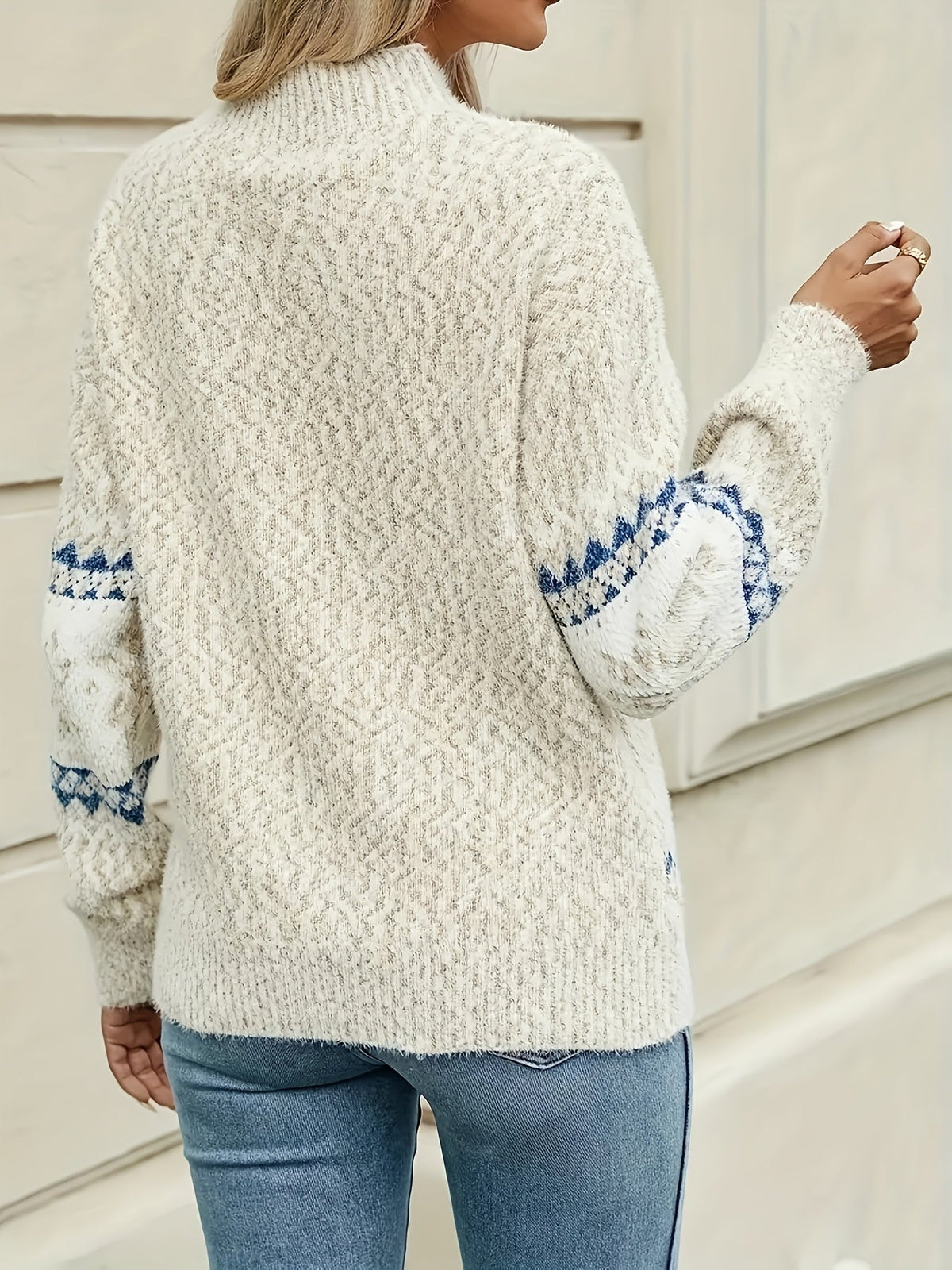 Pull de Noël femme à motif nordique pour un style chaleureux