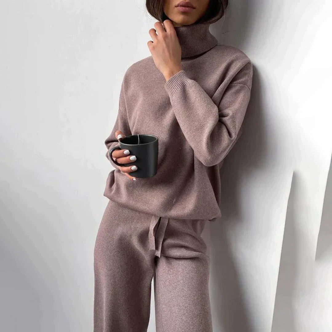 Ensemble tricoté deux pièces pour femme en marron café