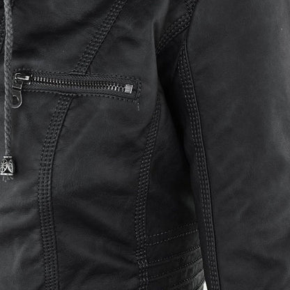 Veste imperméable à capuche adaptée aux sorties en plein air