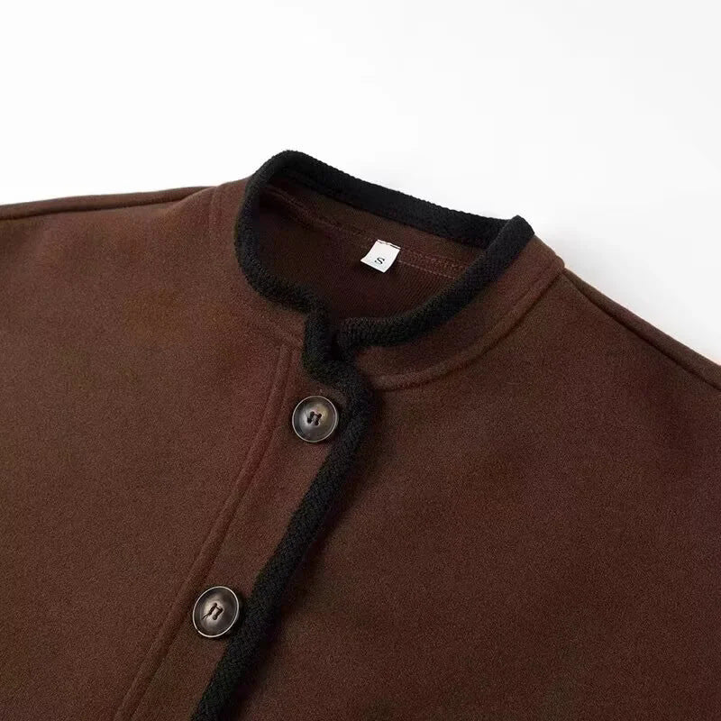 Veste courte femme avec poches pratiques sur le devant