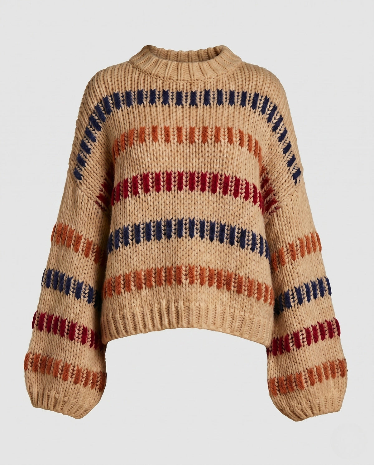 Détail du motif rayé multicolore et de la coupe du pull femme