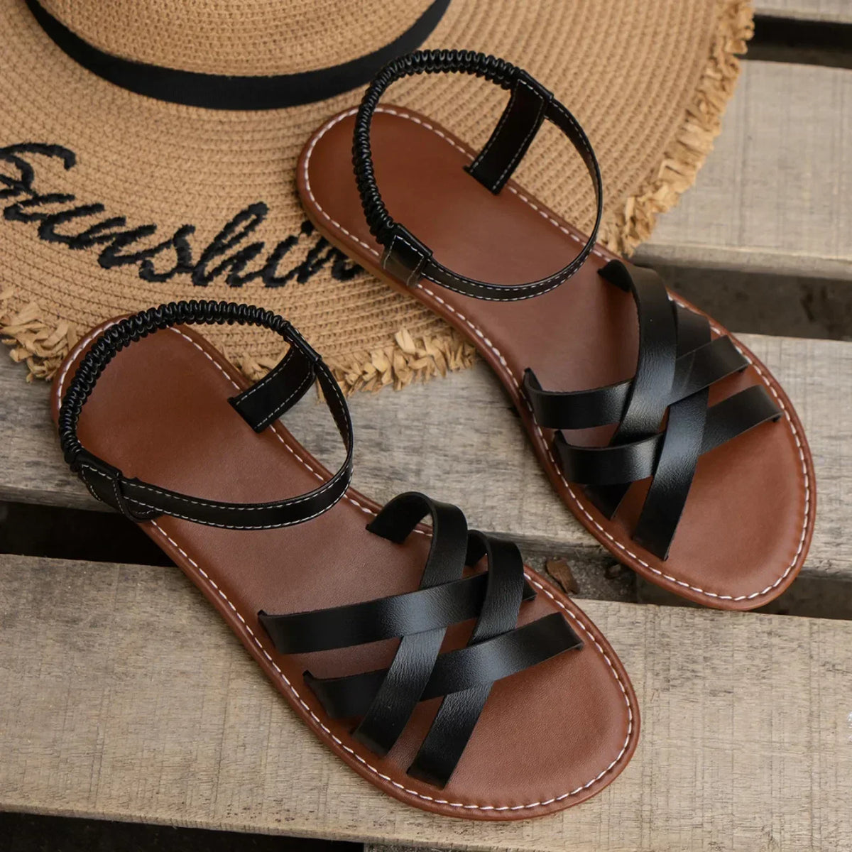 Sandales femme avec brides tressées et semelle intérieure rembourrée