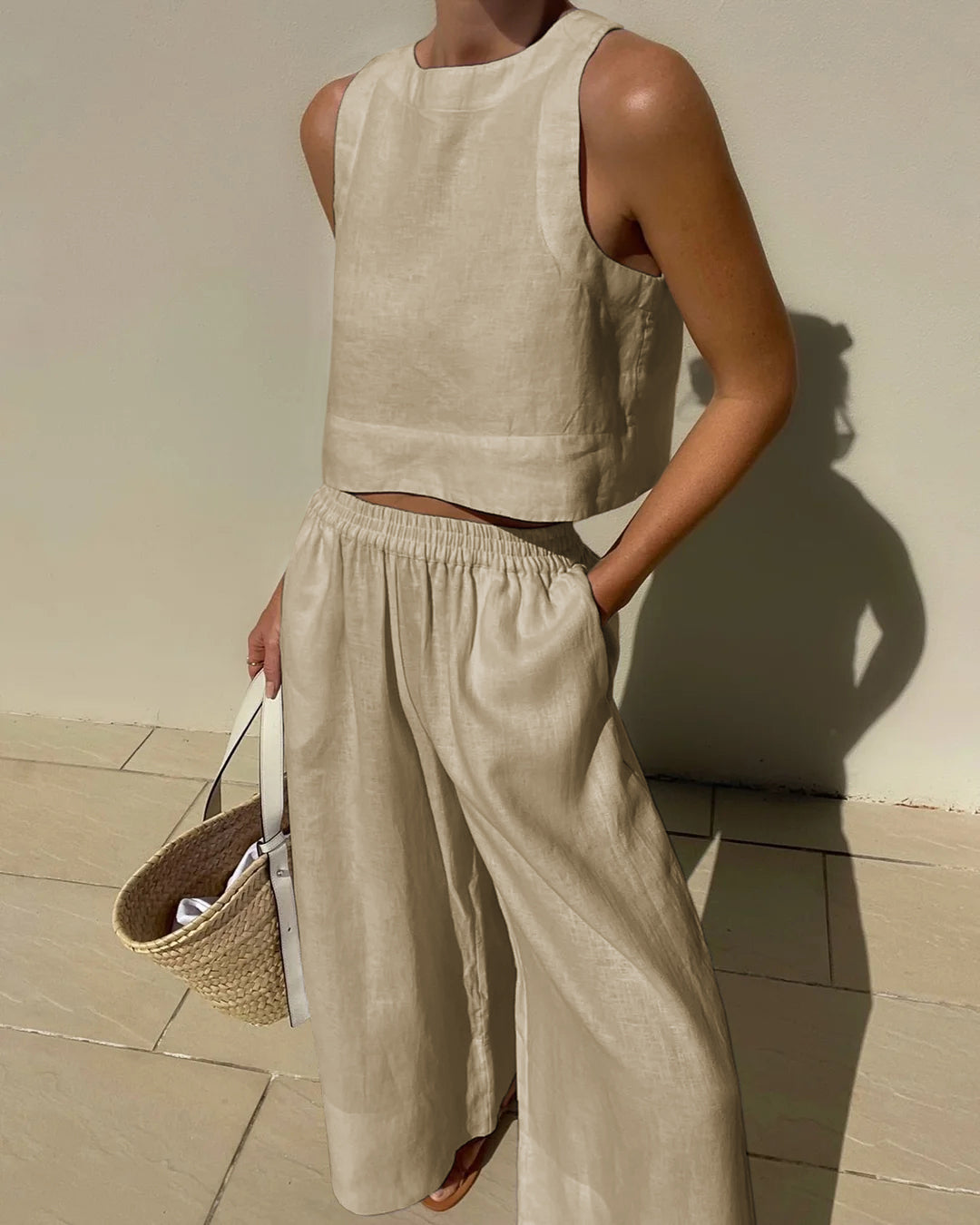 Ensemble pantalon femme adapté aux journées estivales