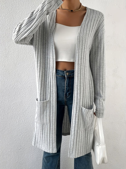 Cardigan femme idéal pour composer une tenue décontractée