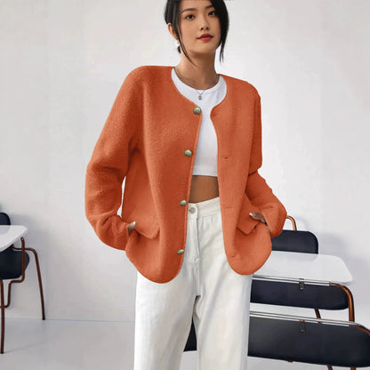 Manteau élégant pour femme ronde, style classique