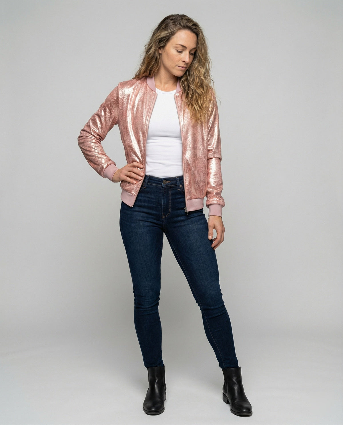 Veste bomber brillante pour femme vue de dos
