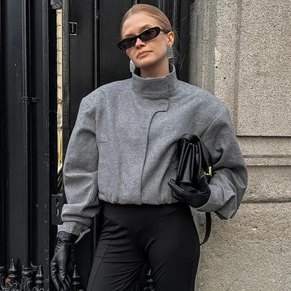 Veste courte légère pour femme à col montant, vue de face