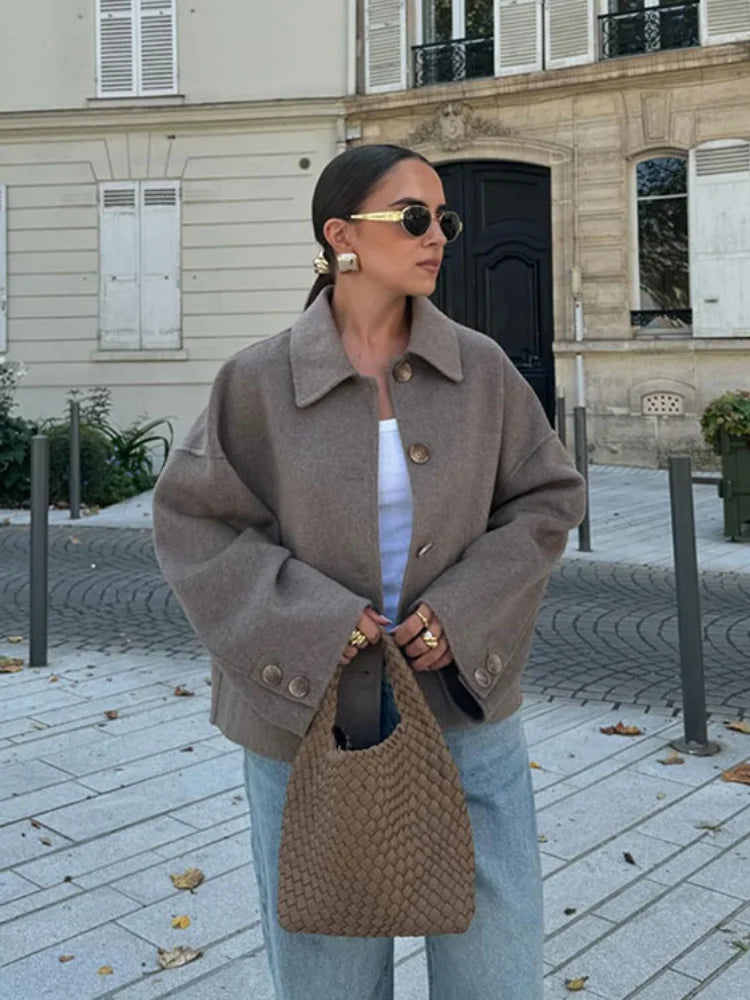 Veste élégante matelassée à revers
