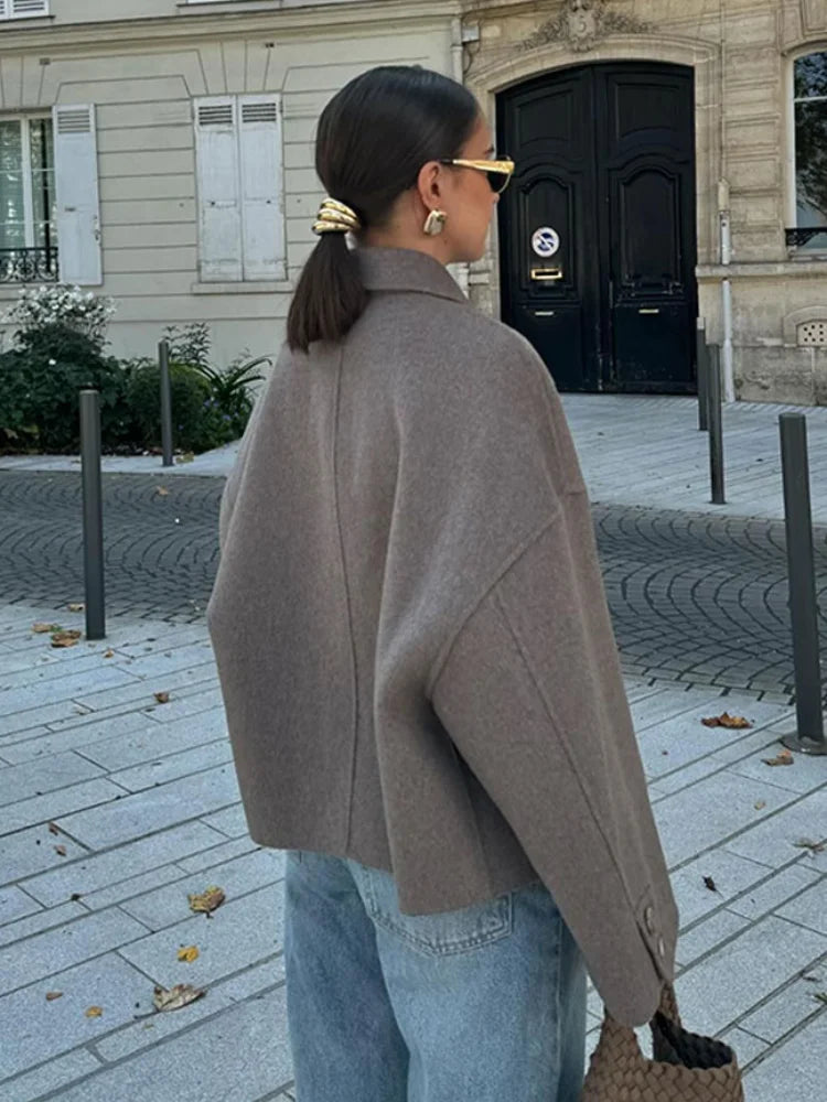 Veste élégante matelassée à revers