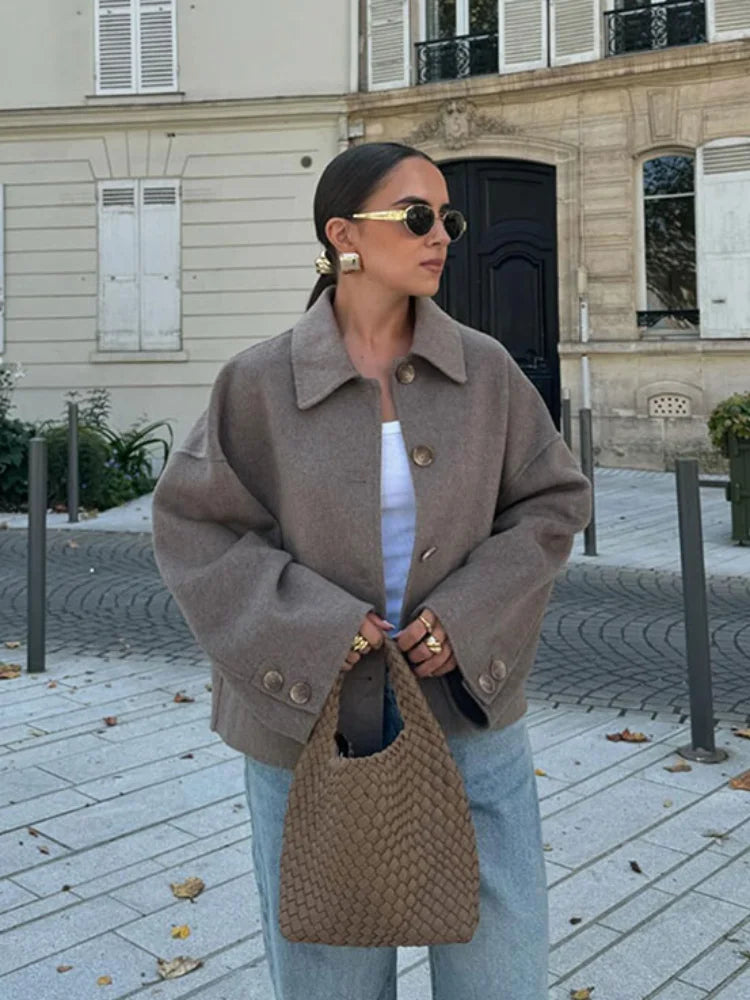 Veste élégante matelassée à revers