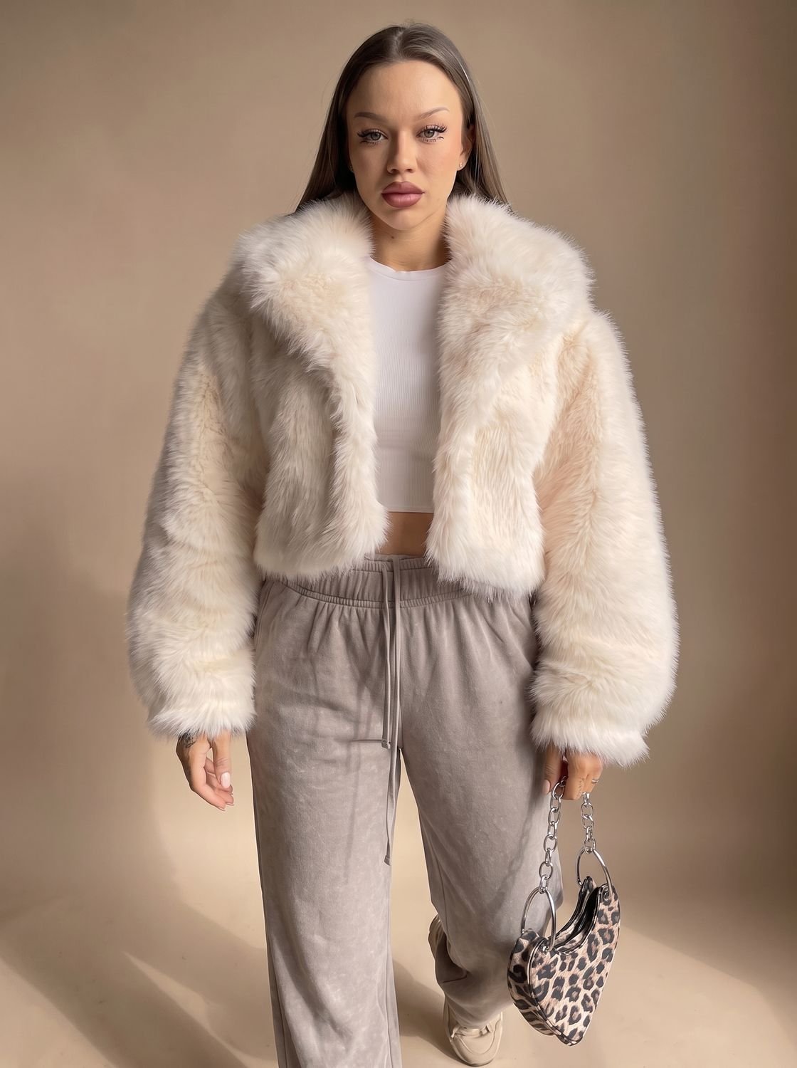 Manteau court pour femme en fausse fourrure avec coupe oversize